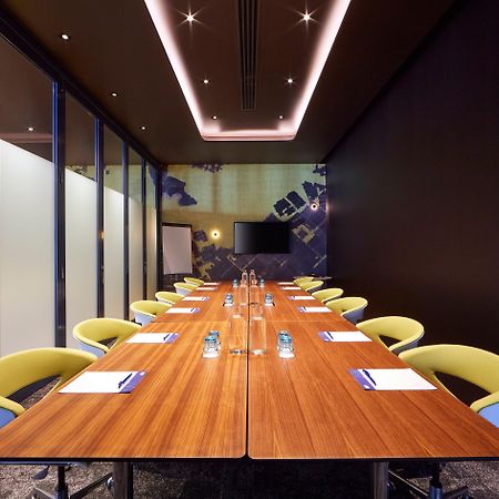 Holiday Inn Express Newcastle By Ihg Exterior foto