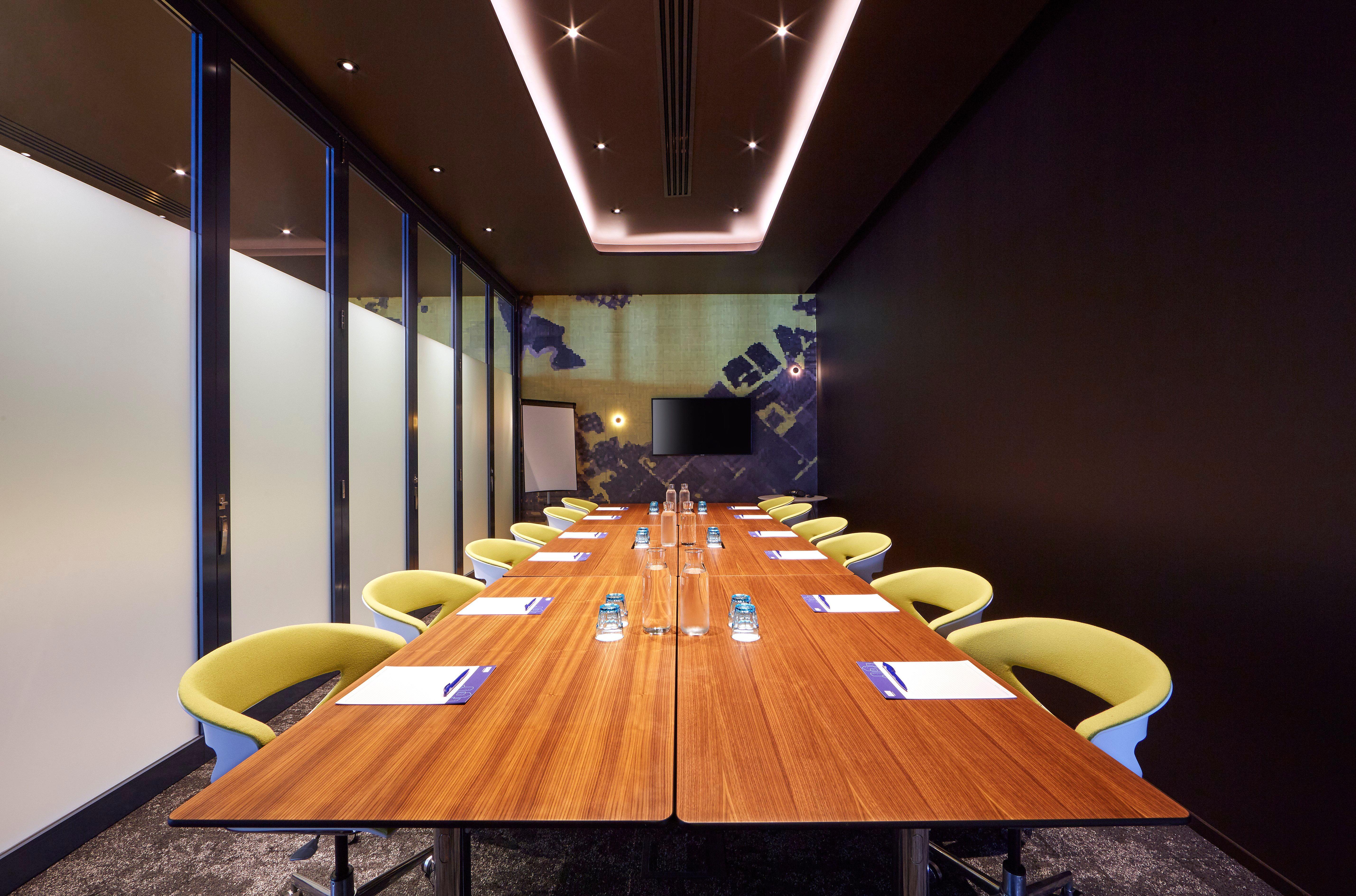 Holiday Inn Express Newcastle By Ihg Exterior foto