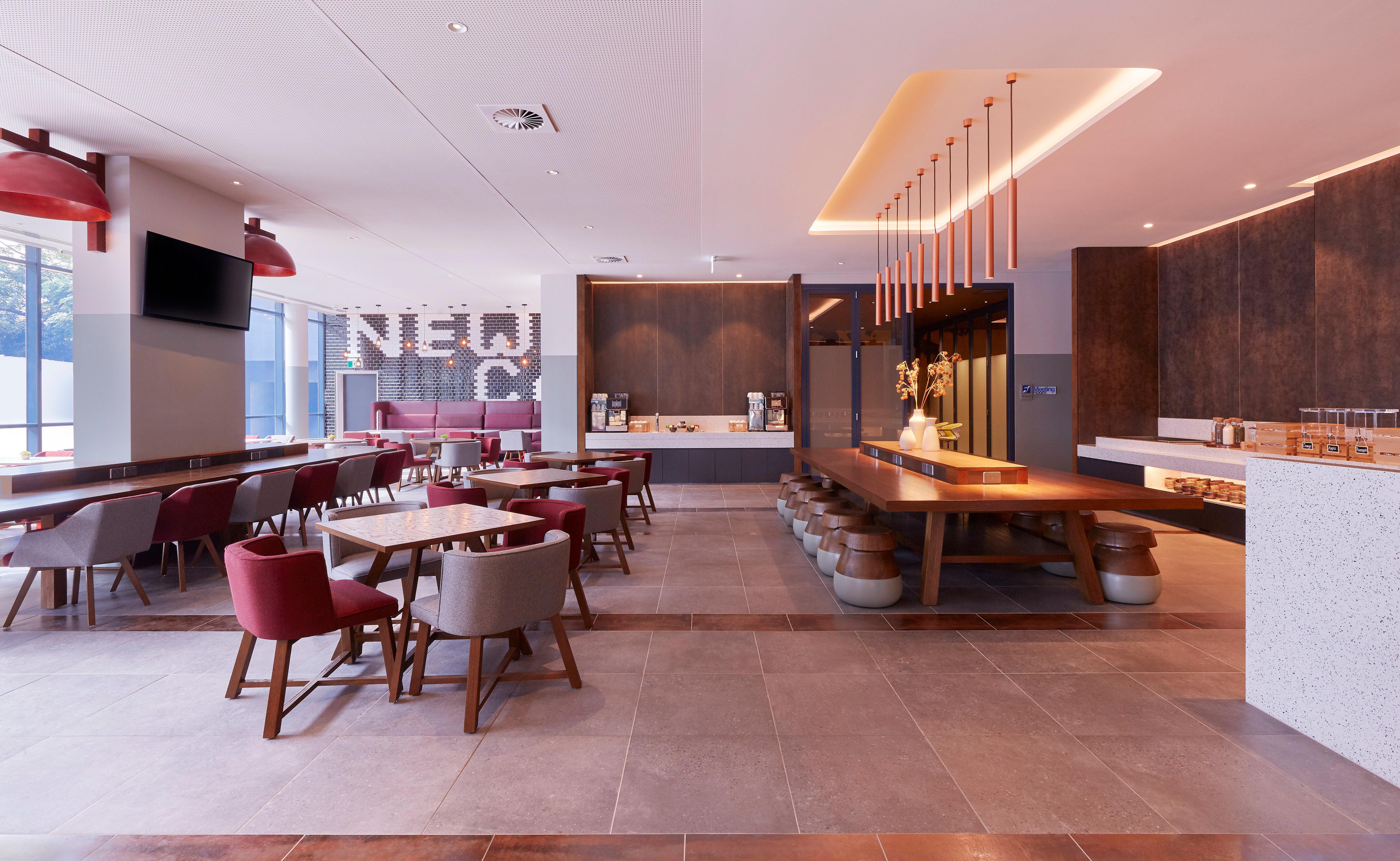 Holiday Inn Express Newcastle By Ihg Exterior foto
