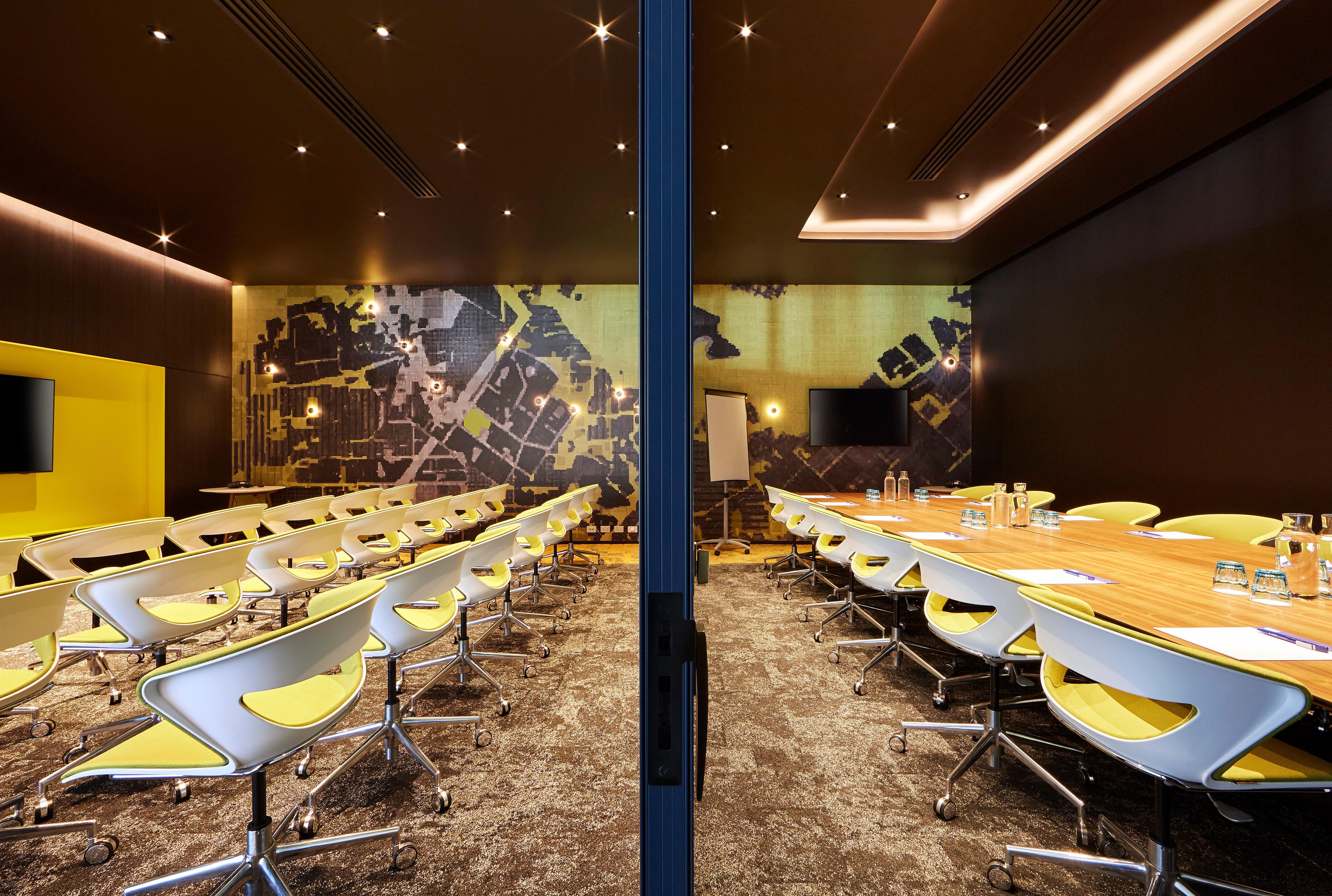 Holiday Inn Express Newcastle By Ihg Exterior foto
