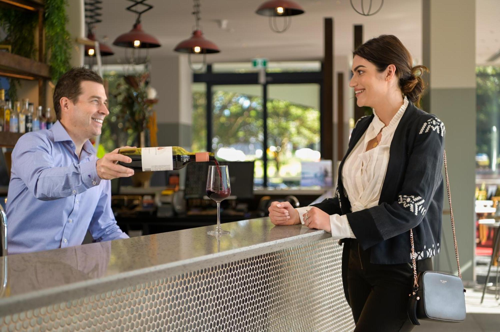 Holiday Inn Express Newcastle By Ihg Exterior foto